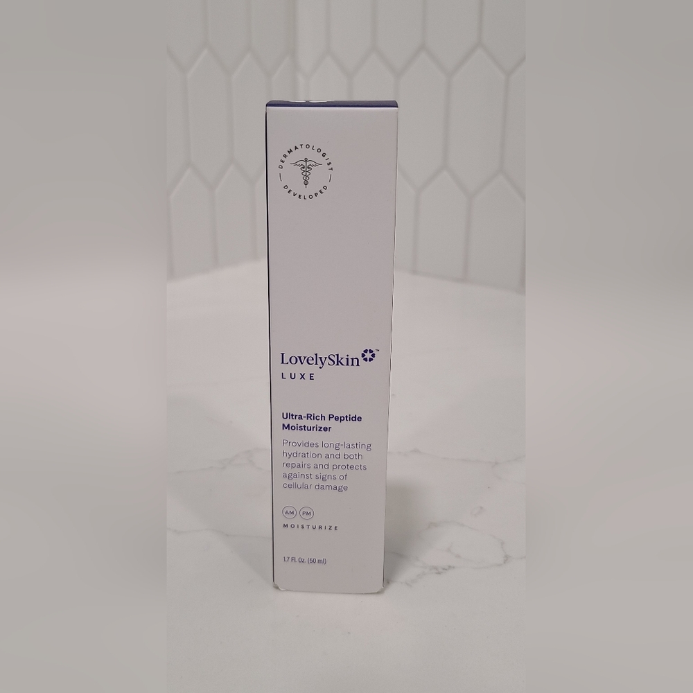 LovelySkin Luxe Ultra-Rich Peptide Moisturizer